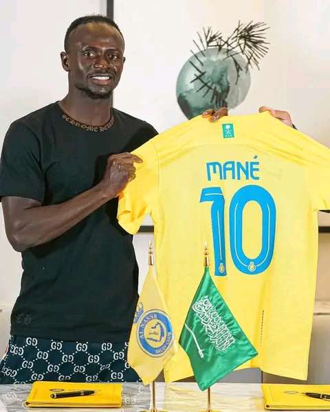 Official: Sadio Mane announced as new Al nasr player. 3