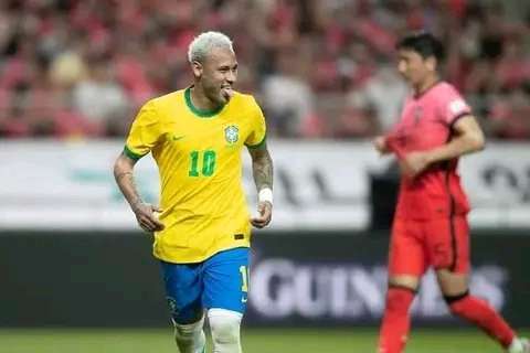 Official: Brazil national team squad for the upcoming world cup qualifiers in September. 1