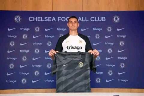 Chelsea confirm the signing of Djordje Petrovic. 1
