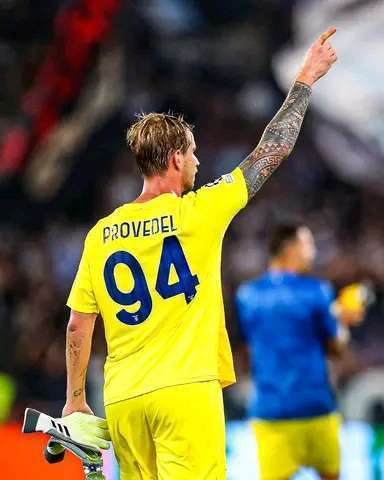 Lazio goalkeeper Alolvan Provedel scores a 95th minute equalizer against Atlético Madrid. 3