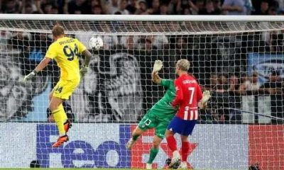 Lazio goalkeeper Alolvan Provedel scores a 95th minute equalizer against Atlético Madrid. 19