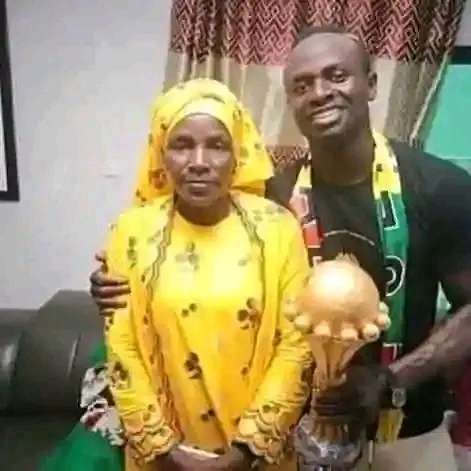 Sadio Mane's Mum, “Mane's decision to move to Al nassr is the best decision he made in his life." 3