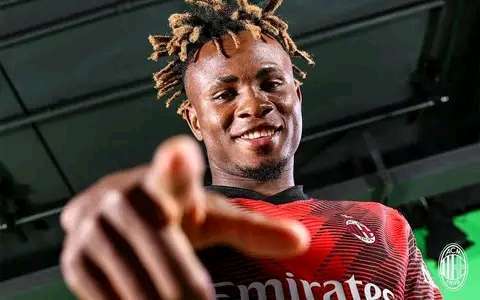 Where is Samuel Chukwueze in Ac Milan? 21
