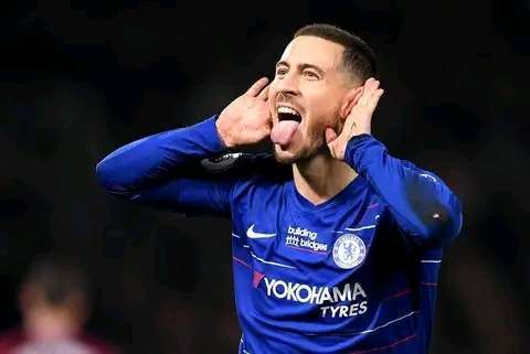 “The Best player in the world for me was Eden Hazard ". - Dejan Kulusevski. 6