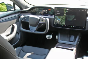 Interior-of-Tesla-Model-S