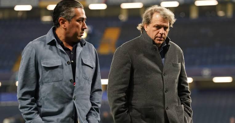 "We don't want the incompetence that reigns at Chelsea in Strasbourg," Strasbourg supporters. 1