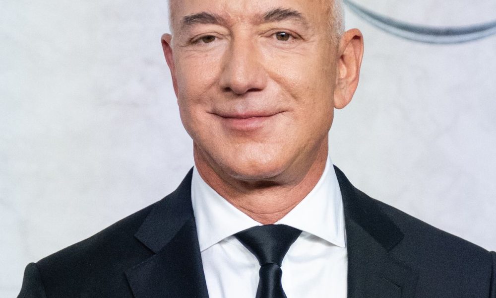 Jeff Bezos reclaims world richest man title over Elon Musk. 1