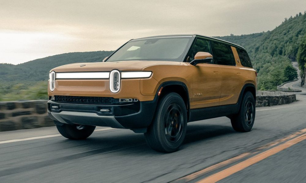 2022-Rivian-R1S