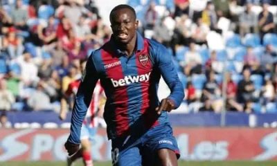 Former Ghanaian International striker died after collapsing during league match. 2