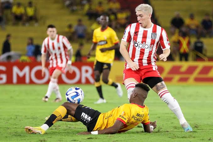 Sunderland resurrects interests for Benjamin Rollheiser. 3