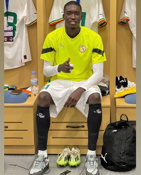 Chelsea agrees deal to sign Senegalese Pape Daouda Diongue. 4