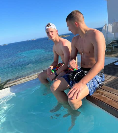 Who is Alfie Gilchrist? Player profile, stats and biography. 7