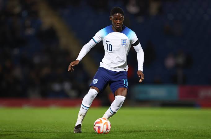 Kobbie Mainoo biography, Parents, Nationality, Playing style and more. 7