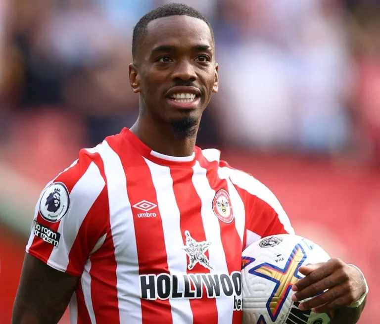 A striker for Brentford, is apparently being watched by Manchester United 1