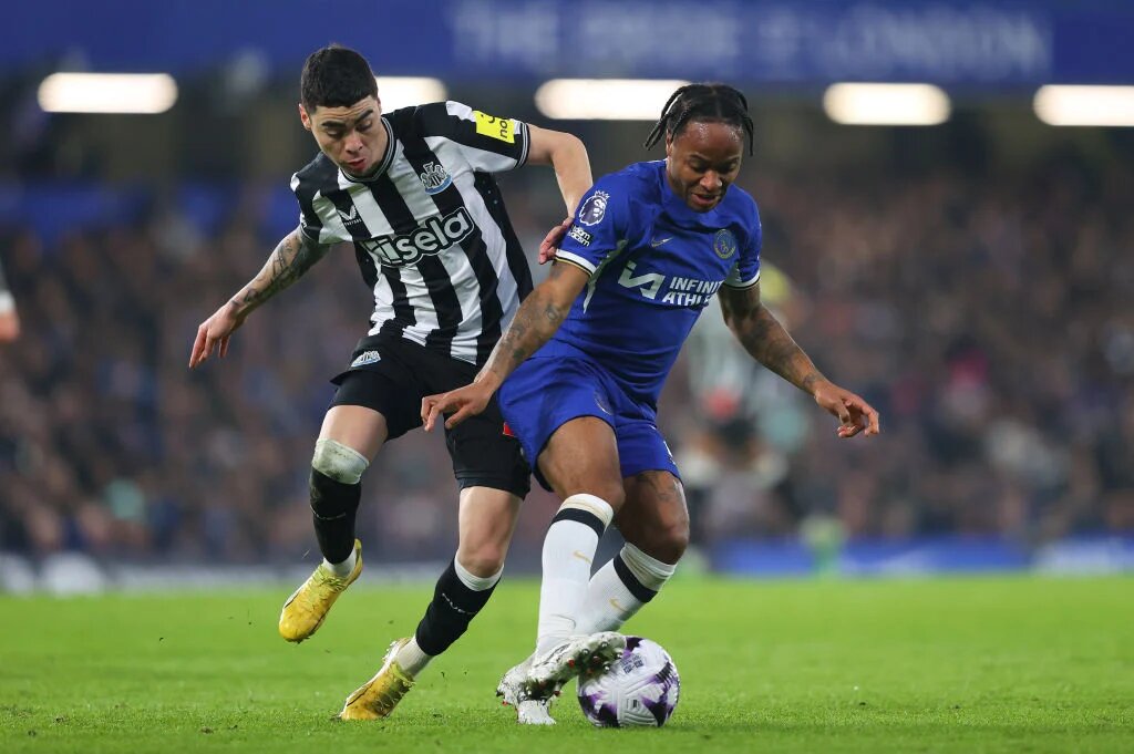 I witnessed last night that Mauricio Pochettino must cease starting the £50 million player for Chelsea. 7