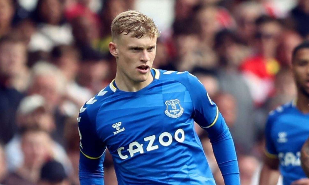 Everton's new position on Jarrad Branthwaite transfer following Man United bid 16