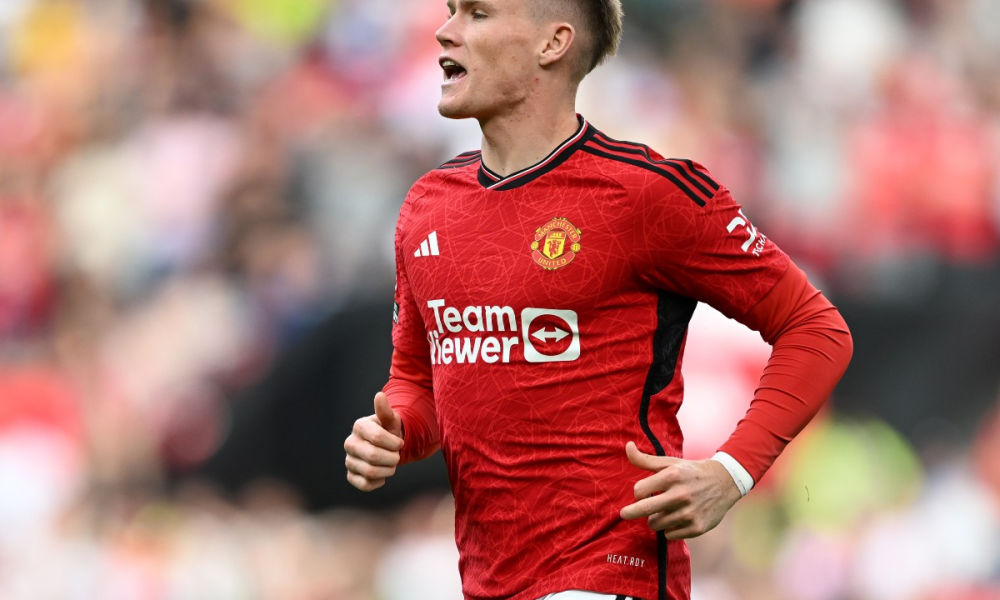 Scott McTominay of Manchester United is 'on the verge' of completing his Serie A deal. 6