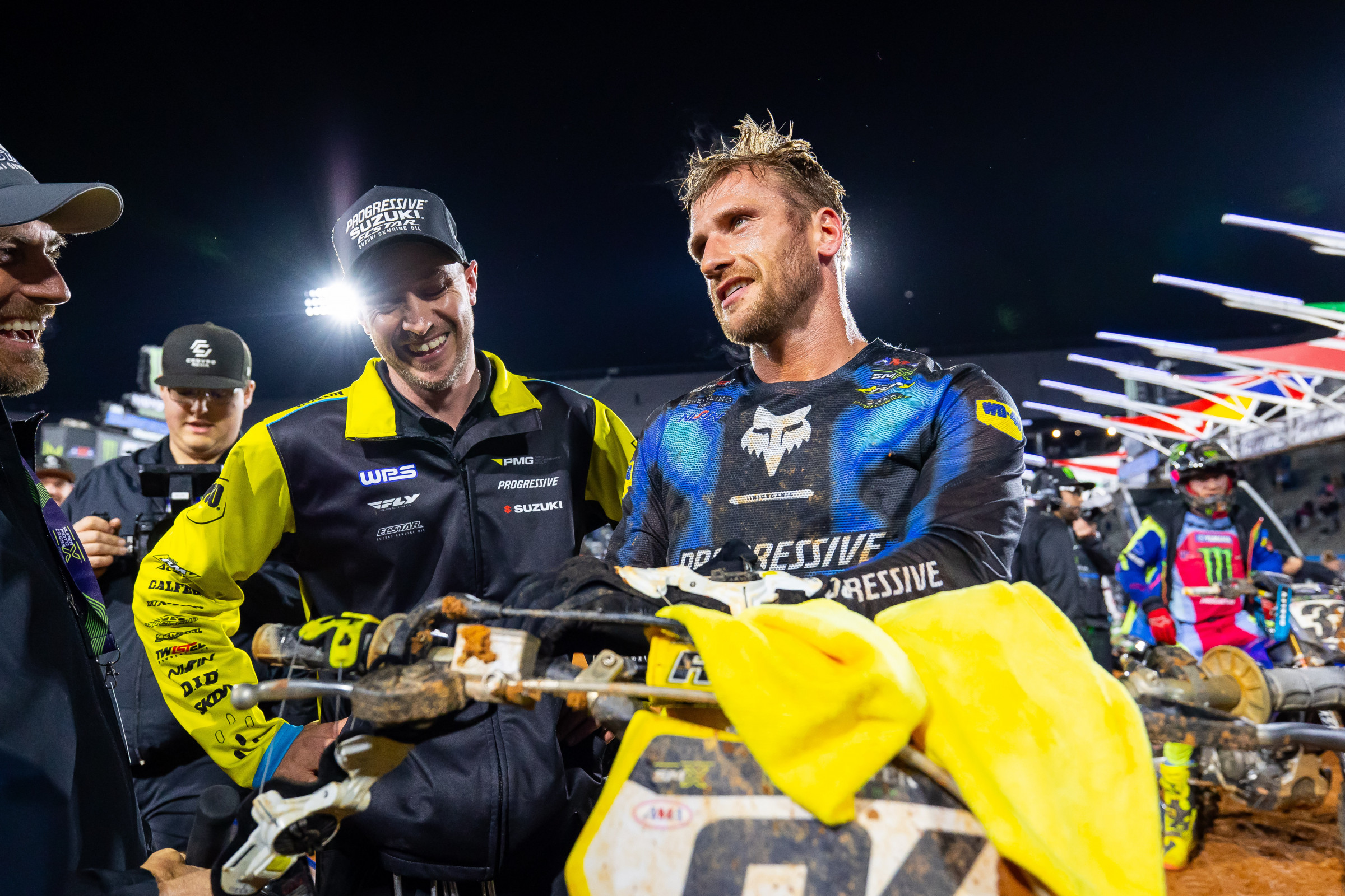 Ken Roczen Re-Signs with Suzuki for 2025 SuperMotocross Season . 1
