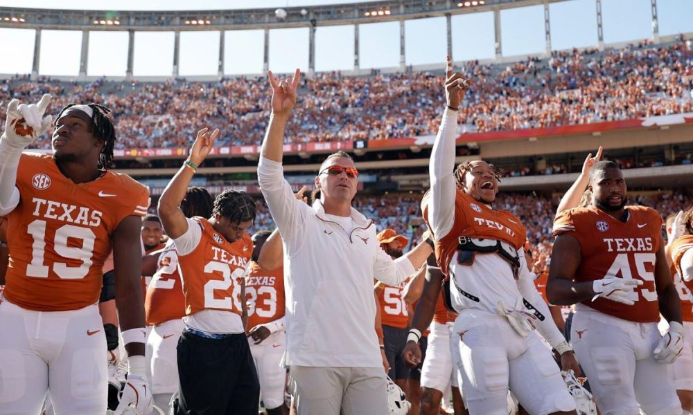 Texas Triumph: Steve Sarkisian's Longhorns Dominate Florida, Shake Up College Football Playoff Race 22