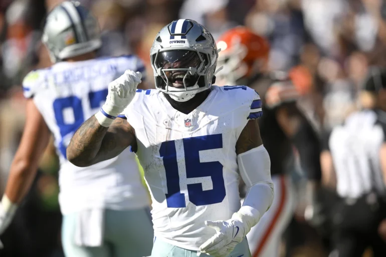 Mystery Shocker: Ezekiel Elliott Out for Cowboys' Crucial Matchup Against Falcons, Team Silent on Why 10