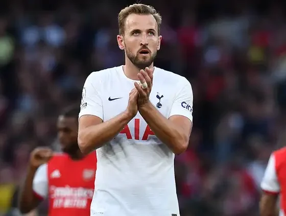 Dimitar Berbatov ‘Heartbroken’ Over Harry Kane's Tottenham Exit: Shocked No Premier League Club Moved for Bayern’s New Star 1