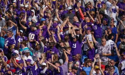 "Vikings Shine Against Titans, but Offensive Flaws Loom Large on Playoff Horizon" 10