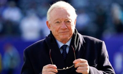 Jerry Jones releases statement on Cowboys cutting Ezekiel Elliott 12