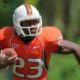 Tragedy Strikes: Former Dolphins Star Eddie Hill Dies at 67 After Battle with Illness and Football’s Dark Legacy 10