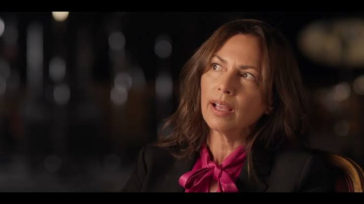 Susanna Hoffs in Heartbreak as Husband Jay Roach Flees with Half of Her Wealth After Explosive Argument 9