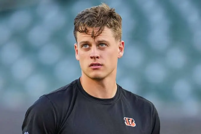 Pittsburgh Steelers Make Historic Move, Acquiring 5-Star Quarterback Joe Burrow in Record $2.5 Million Trade 4