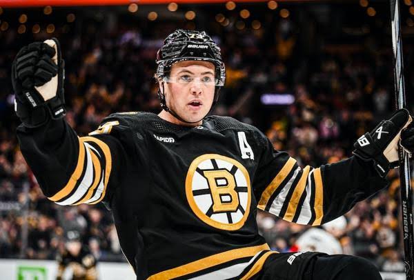 Charlie McAvoy Announces Shocking Departure from Boston Bruins After Reported Clash with Head Coach 20