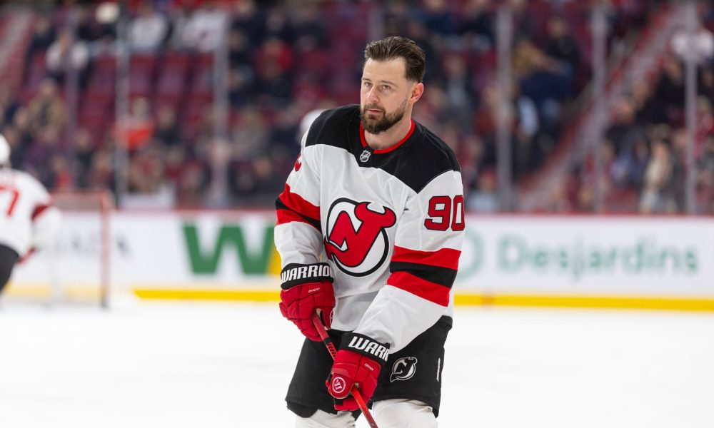 Tomas Tatar Makes Historic Return to Colorado Avalanche, Ignites Excitement Among Fans 27