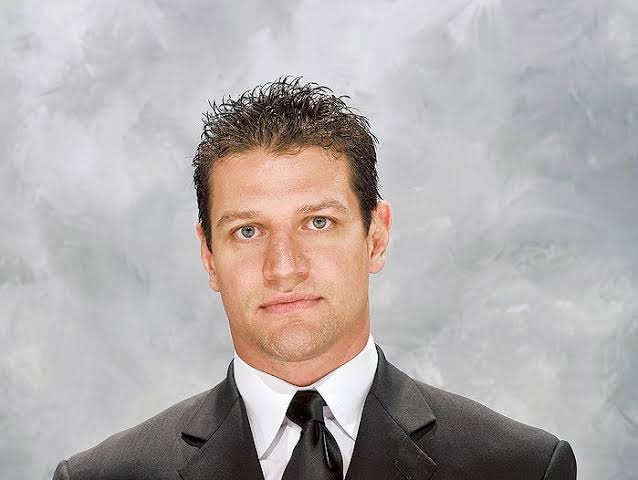 Colorado Avalanche Stun Hockey World, Name Dan Hinote New Head Coach 1