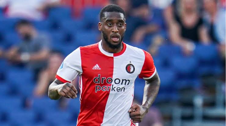 Leroy Fer maakt historische terugkeer naar Feyenoord met tweejarig contract 1
