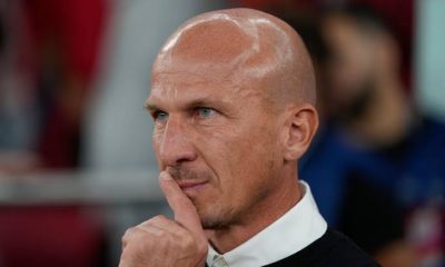 *"STRUBER AM ABGRUND: 1. FC Köln-Trainer kämpft um seinen Job nach katastrophaler Serie!"* 7