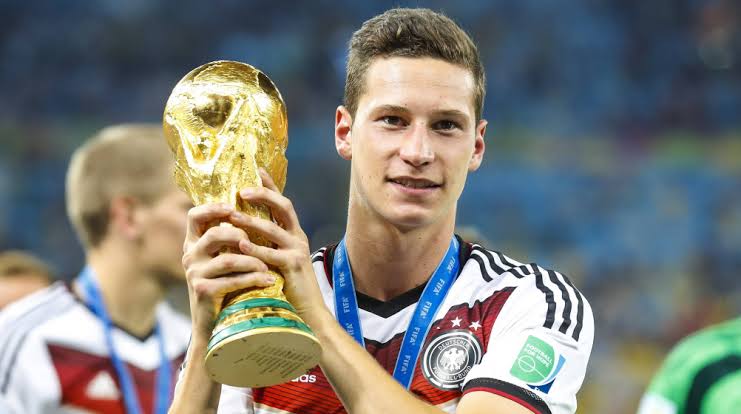 *JULIAN DRAXLER KEHRT ZURÜCK ZU FC SCHALKE 04 MIT EINEM 5-JÄHRIGEN VERTRAG* 1