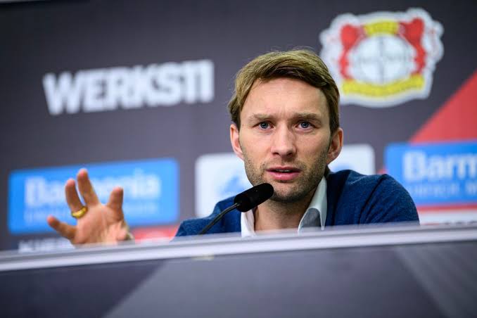 Bayer Leverkusen zuversichtlich, dass Xabi Alonso über diese Saison hinaus bleibt, sagt Sportdirektor Simon Rolfes 13