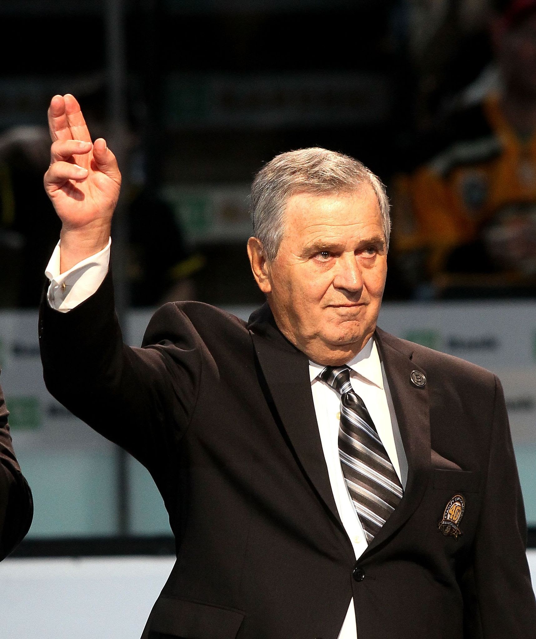 *HARRY SINDEN MAKES ICONIC RETURN TO BOSTON BRUINS, READY TO LEAD TEAM TO ANOTHER STANLEY CUP CHAMPIONSHIP* 1