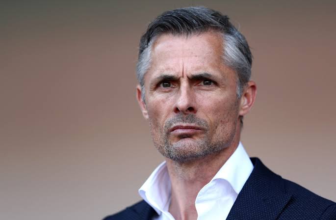 FC Schalke 04 trennt sich von Cheftrainer Kees van Wonderen nach umstrittener Vorstandssitzung 7