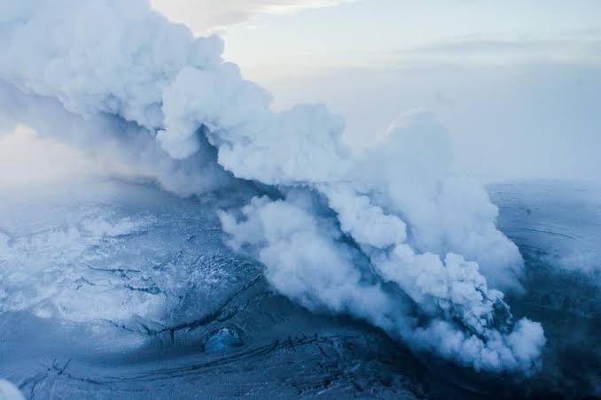 **DISASTER IN ALASKA: Glacier Collapse Devastates Cruise Ship, Dozens Dead, Scores Missing** 1